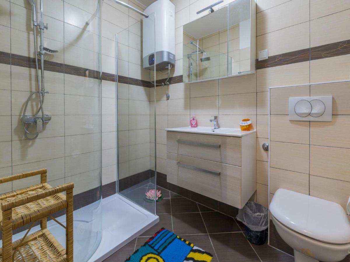 Apartments Frutis ยาดราโนโว ภายนอก รูปภาพ