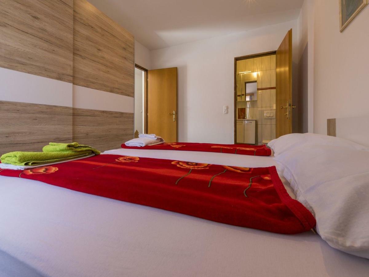 Apartments Frutis ยาดราโนโว ภายนอก รูปภาพ
