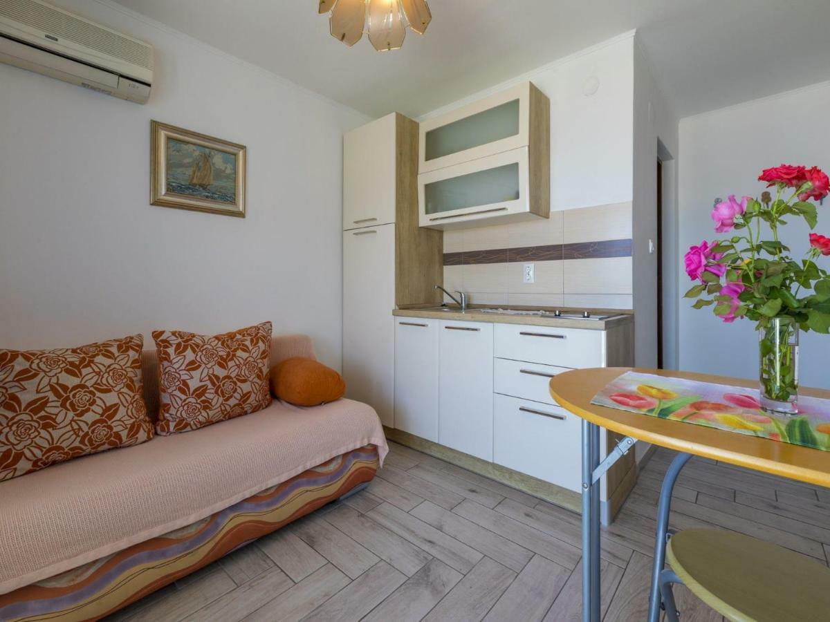 Apartments Frutis ยาดราโนโว ภายนอก รูปภาพ